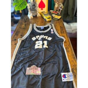 San Antonio Spurs Jersey Boys XL (18-20) Black Champion #21 Tim Duncan Jersey